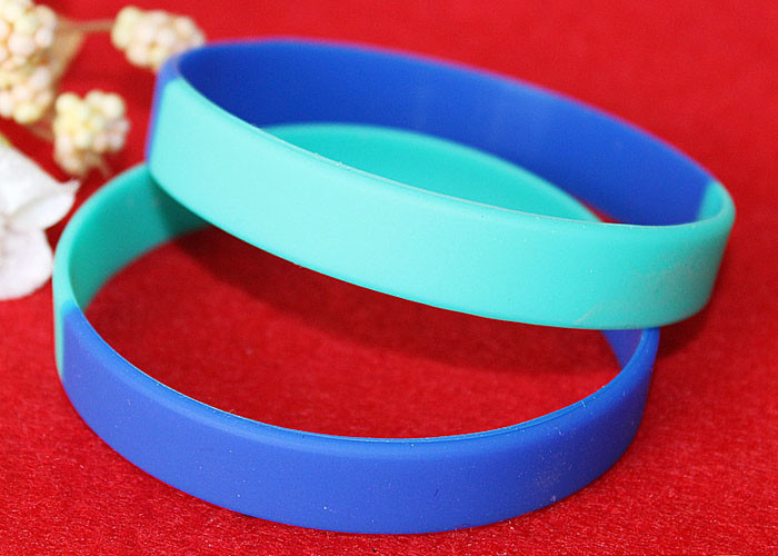 Light Weight Custom Silicone Rubber Wristbands Multi Colors Segmented